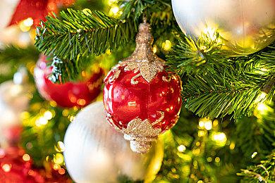 和老板娘必有一战！Steam特别好评roguelite游戏《暖雪》DLC“终业”今日发售！